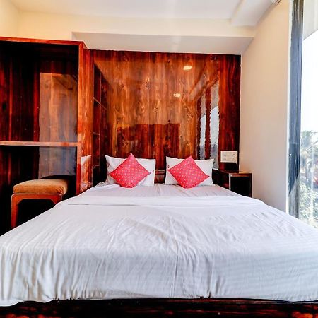 Hotel Prime Inn, Andheri West - Near Mumbai International Airport Buitenkant foto