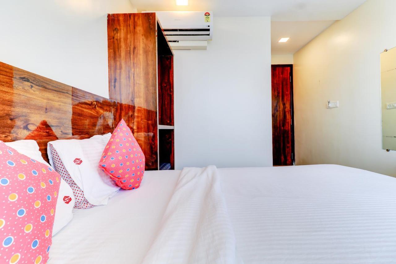 Hotel Prime Inn, Andheri West - Near Mumbai International Airport Buitenkant foto