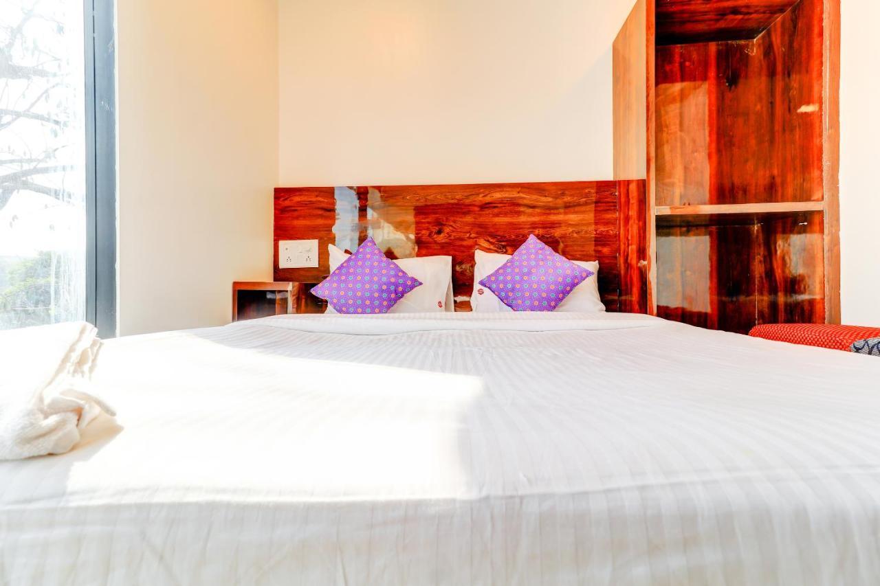 Hotel Prime Inn, Andheri West - Near Mumbai International Airport Buitenkant foto