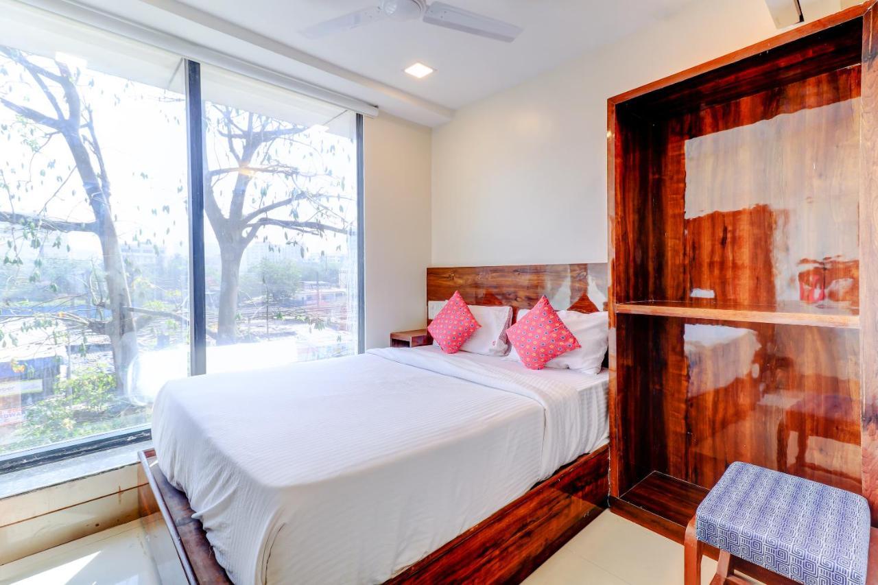 Hotel Prime Inn, Andheri West - Near Mumbai International Airport Buitenkant foto